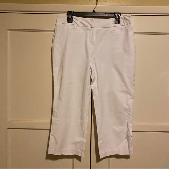 Apt 9 Cropped White Slacks (Capris) size 8 - Picture 1 of 8